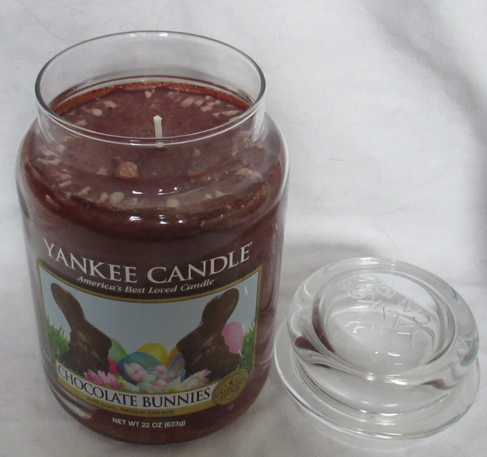 Yankee Candle Large Jar Candle 110-150 hrs 22 oz CHOCOLATE BUNNIES collectors ed - Image 3 of 4
