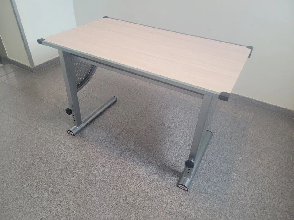 Kinderschreibtisch zum abholen & Barzahlung beim abholen