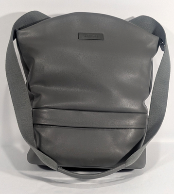 Willow pump anywhere bag grey vegan leather pumping backpack  display picture 1