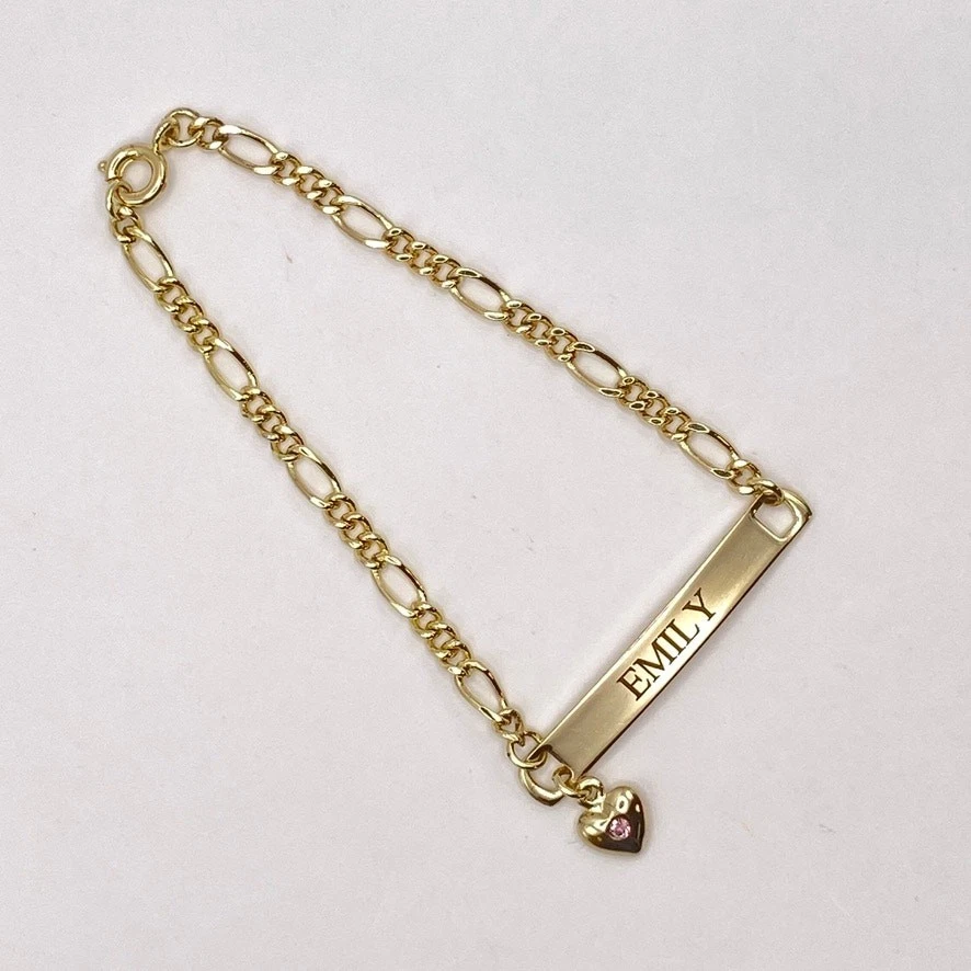 Pulsera de identificación EMILY 10K chapada en oro corazón dije cristal rosa cadena Figaro 6 1/4" Foto 2 de 4