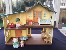 Sylvanian Families Hillcrest House Bundle