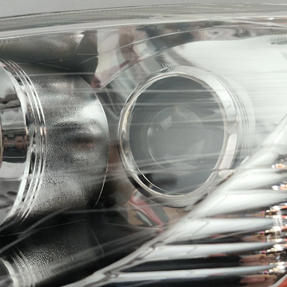 ЛЕВАЯ ФАРА СО СТОРОНЫ ВОДИТЕЛЯ ПОДХОДИТ ДЛЯ 4 ДВЕРЕЙ И УНИВЕРСАЛА SATURN L-SERIES 2003 2005 ГОДОВ ВЫПУСКА - Изображение 3 из 4