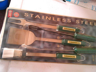 Oregon Ducks - 4 Piece BBQ Set - Plastic Packaging Has Tears - New