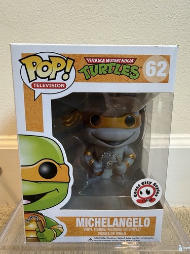 Funko Pop Michelangelo TMNT Grayscale Metallic #62 Coast City 1/500 + Hard Case