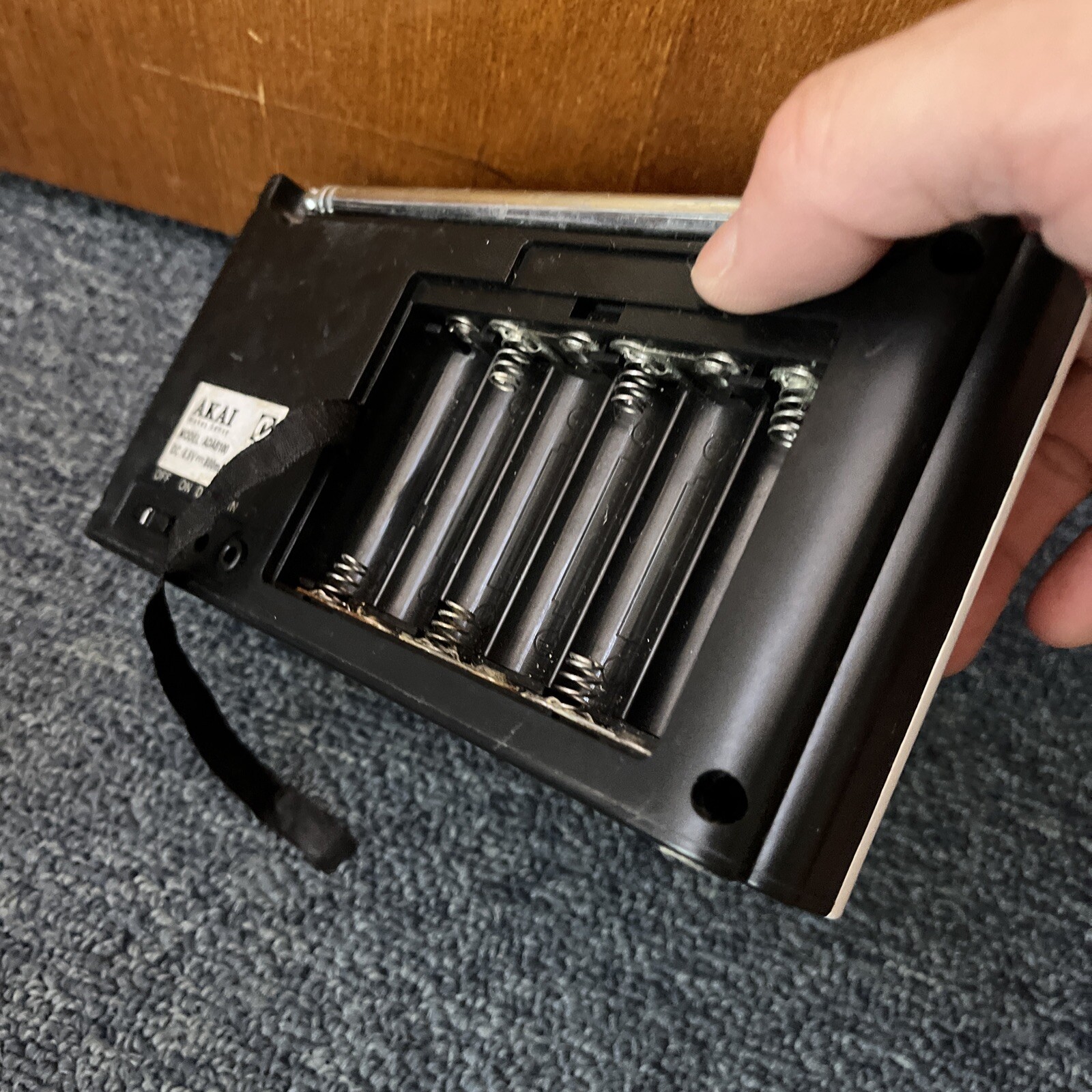 Akai ADAB100 DAB+ Digital Radio *working but LCD broken & missing