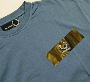 Raro Raf Simons × Fred Perry Camiseta Camiseta Prendas para el torso de hombre azul nosotros tamaño 39 | eBay