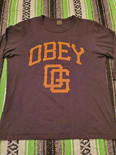 Obey OG Mens Half Sleeve T Shirt Giants 