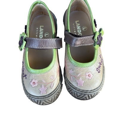 Girls  Leather Shoes SZ 8/ 25 Mary Jane by Landos Villena Made in Spain NEW