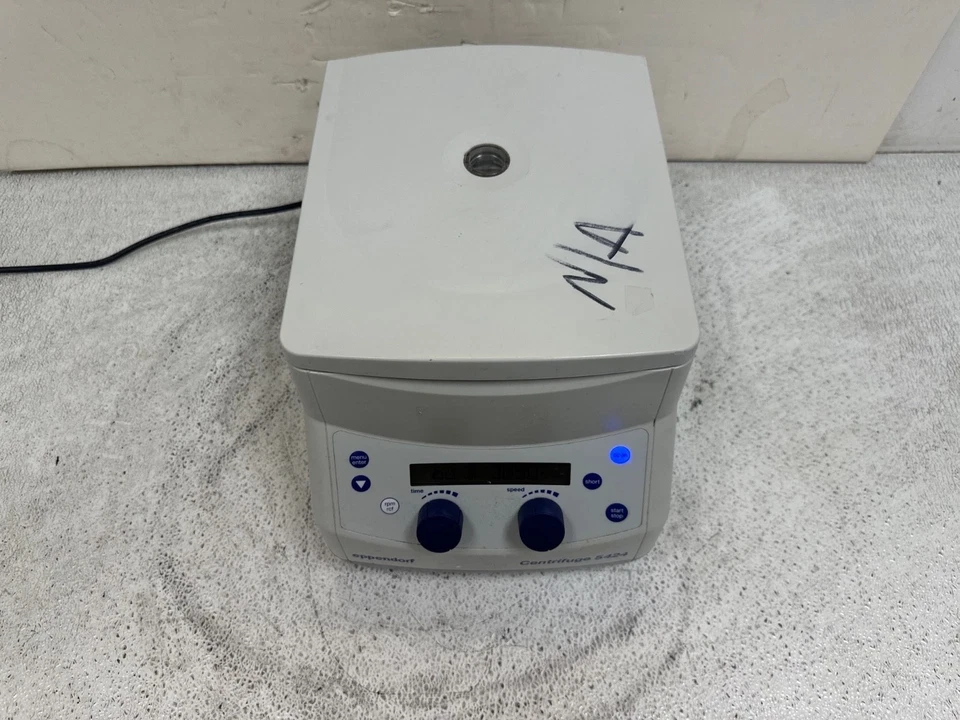 Eppendorf 5424 台式离心机 带 FA-45-24-11 转子,14680 RPM,230V — 第 2/4 张图片