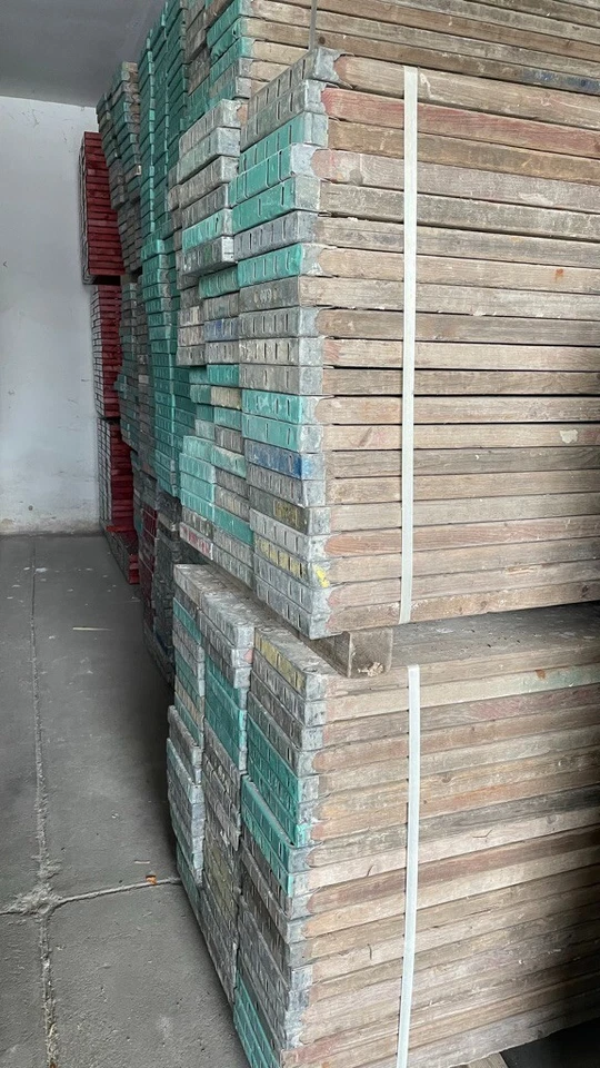 360 Stk. Planches d'échafaudage 250 cm x 32 cm plancher en bois revêtement en... - Photo 4/4