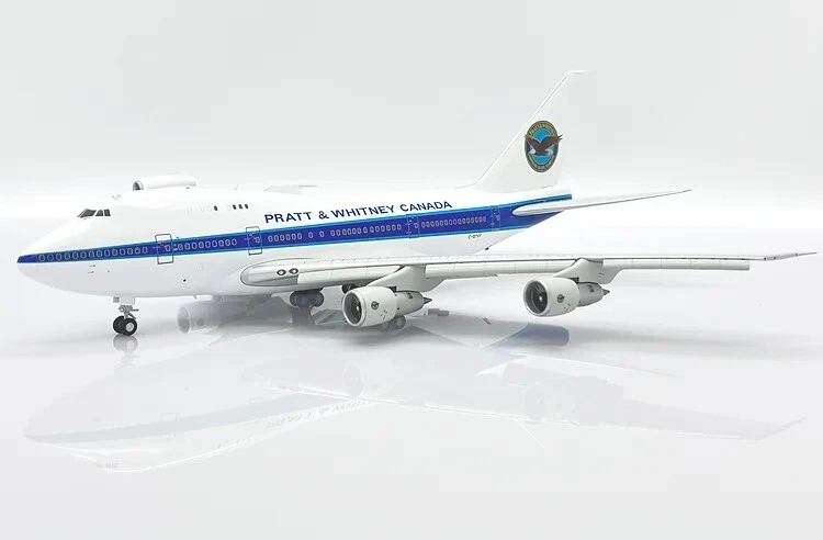 JC Wings Boeing 747 Diecast Aircraft & Spacecraft 1:200 Scale for