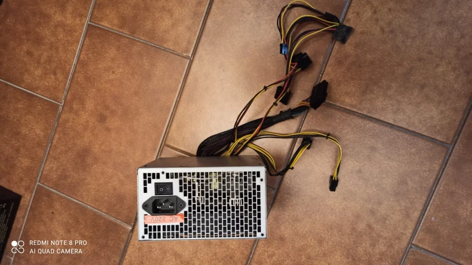 ALIMENTATORE PER PC 600W ATX VULTECH VENTOLA 12CM GS-600R ATX 1.3 600w - Immagine 2 di 4