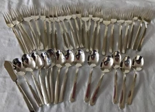 38 Pc Oneida Glossy Flatware USA Teaspoons Salad Forks Sugar Sleek Modern USA
