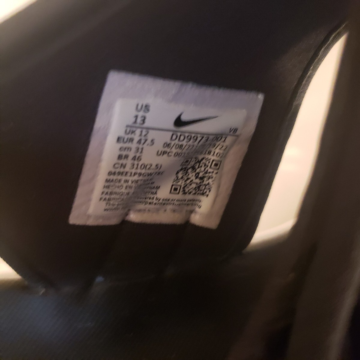 ?Nike Air MAX  Mens 13 Sandals Black and White Ankle Strap Slip Ons DD9973-001‎ Nike Air Max Sol Volt Black Sandal Slide, Size 9 DD9973-004  main image 2