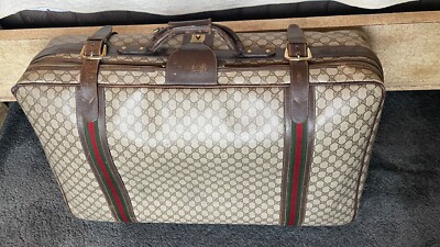 Gucci luggage Vintage Origenal Green and Red Stripe size 31''x 20''