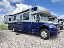 2023 Dynamax Europa 32KD