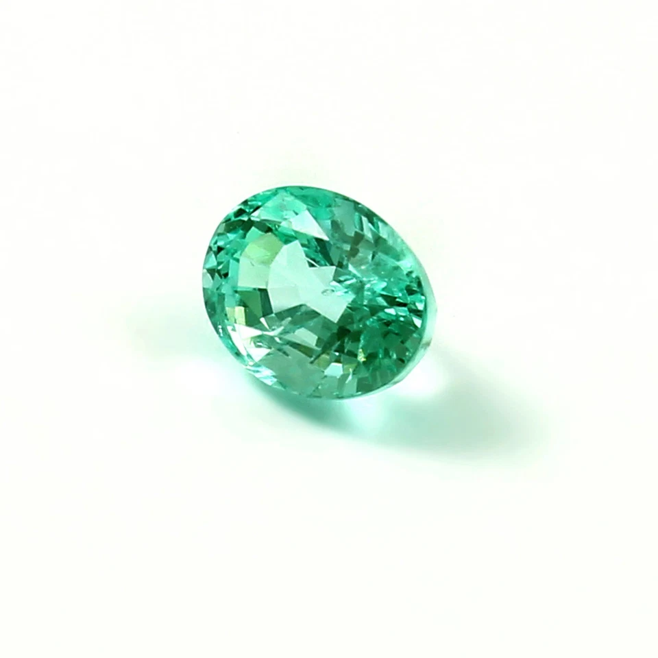 Lab Grown Colombian Hydrothermal Emerald Faceted Loose Gemstone Oval Cut - Image 3 of 4