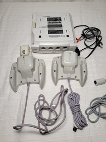 Sega Dreamcast HKT 3020 Console System  powers on 