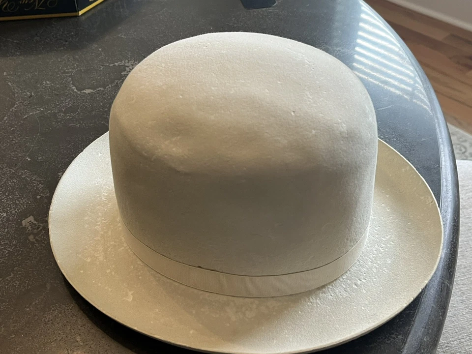 Vintage Dobbs Cross Count Fifth Avenue, NY Hat Size 6-7 -8 With Original Box! - Image 4 of 4