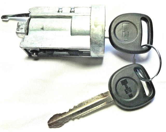 NEW For Hummer H3 20062010 Ignition Lock Cylinder W/2 Hummer H3 OEM