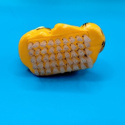 Vtg Garfield The Cat Hair Comb Nail Brush & Kid Care Mini Soap Lot - Picture 12 of 24