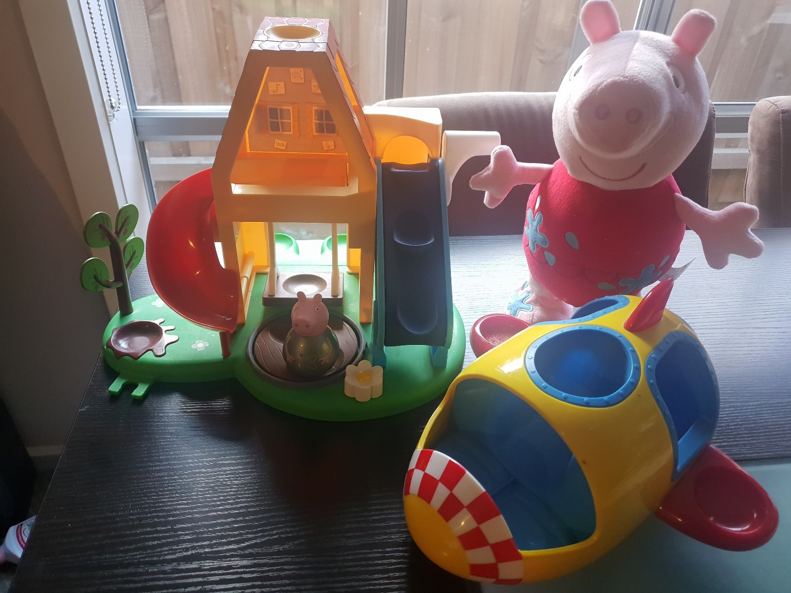 peppa pig wind and wobble playhouse