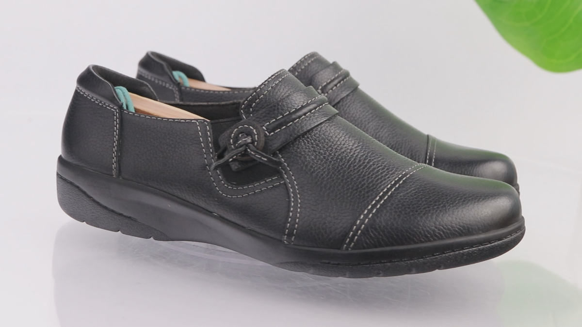Clarks Cheyn Madi: Mocassini Donna In Pelle Nera Tumbled, Suola Gomma TPR – Numero 38 EU