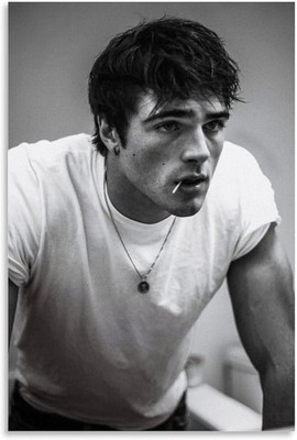 Jacob Elordi Wall Art Poster, Celebrity Canvas Print Room Decor 24x36
