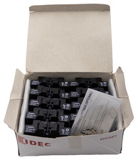 lot-of-9x-idec-sh4b05-relay-base-9p901-10a-300v