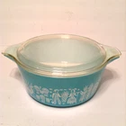 Pyrex Amish Butterprint 2 1/2 Qt Round Casserole w/Lid #475-B Blue DEFECTS