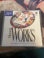 Microsoft Works 3.0 for Windows 3.1, complete with case and manual