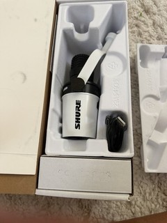 Shure MV7 Hybrid USB C and XLR Dynamic Podcast Microphone White Authentic Works