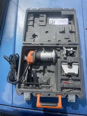 USED RIDGID R2400 COMPACT LAMINATE TRIMMER ROUTER VARIABLE SPEED WITH CASE