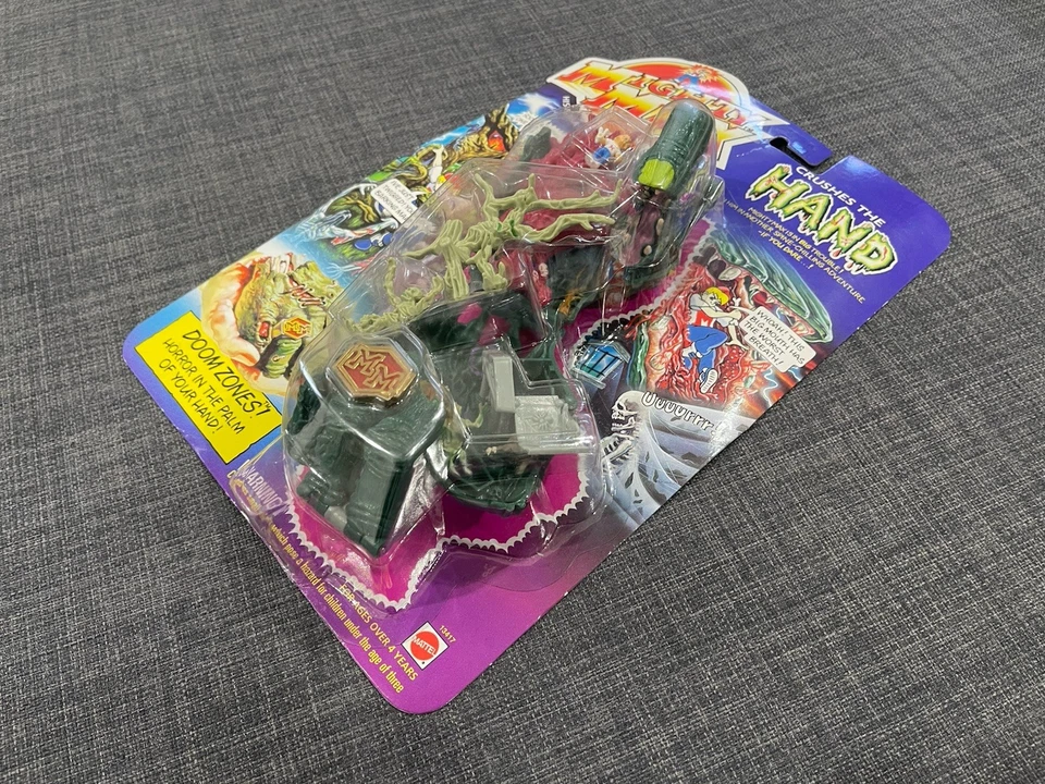 Mighty Max Crushes The Hand RARO Doom Zone Novo Selado 1994 Mattel Bluebird Brinquedos - Imagem 4 de 4