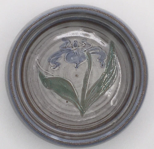 Priscilla Stoneware Iris Flowers Decorative Art Pottery Round Bowl Signed 6”