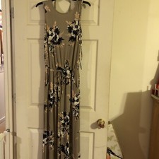 Beige Jumper Size Medium