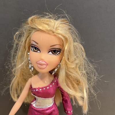 bratz cloe pink dress Pink'd out Alwayz Cloe : r/Bratz