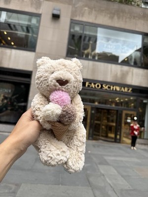 Jellycat FAO Schwarz New York City Exclusive Bartholomew Bear Ice