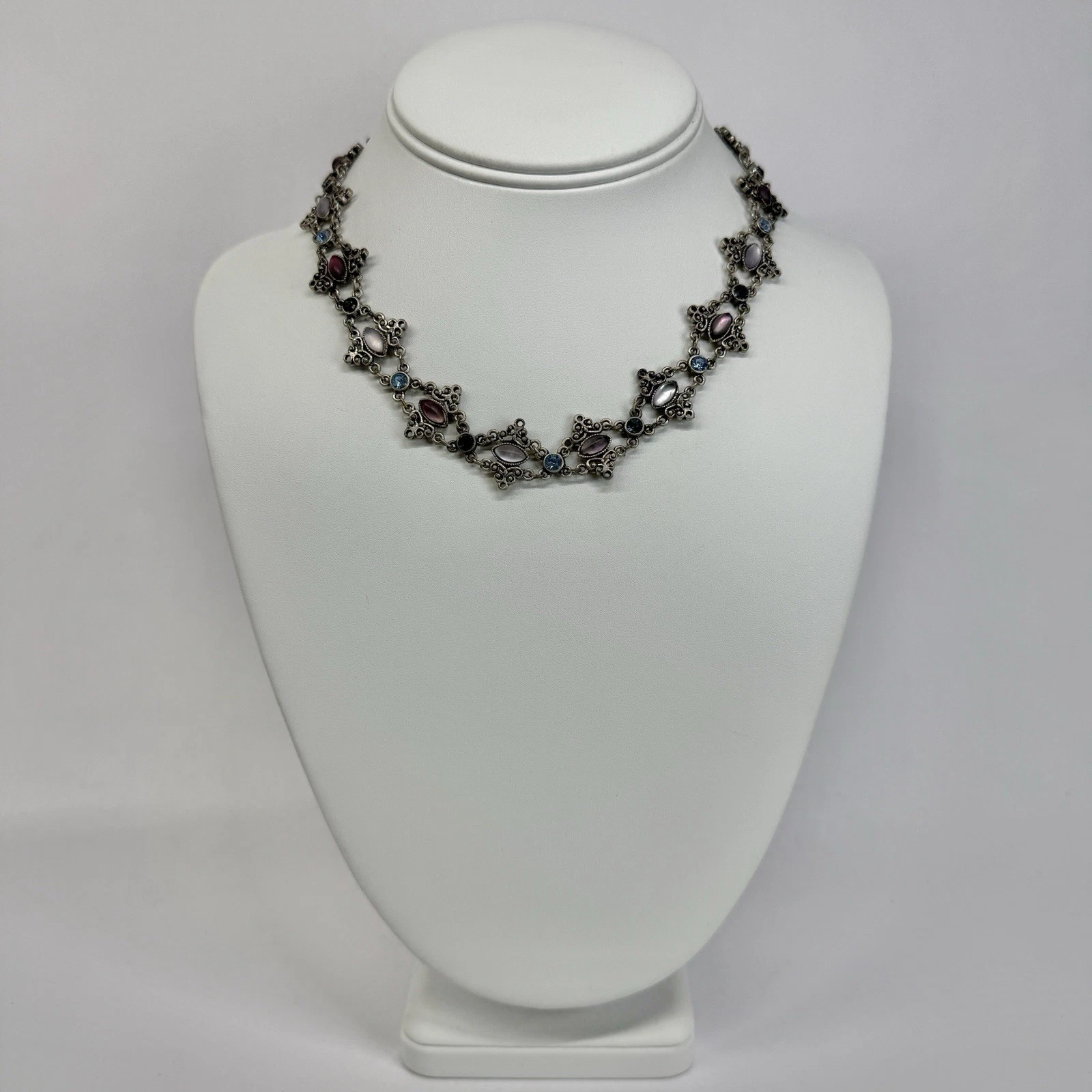 WORTHINGTON Victorian Marquise Filigree Vintage Necklace Jewelry N504