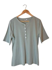 Gap Shirt Women Size XL  Light Olive Color Short Sleeves Casual NWT