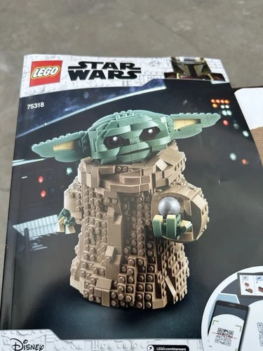 LEGO Star Wars The Child 75318 Complete Set 1073 Pieces Box & Instructions