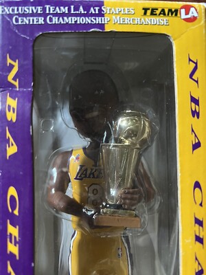 Kobe Bryant Legends of the Court Limited Edition Bobblehead VERY