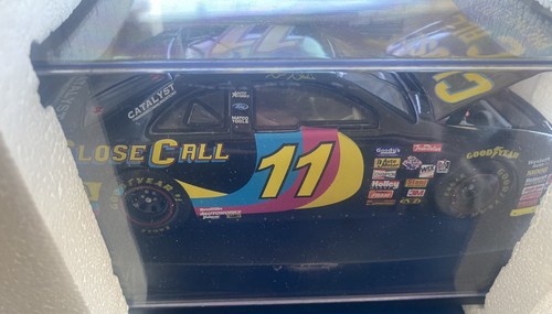 Brett Bodine #11 Close Call 1997 Ford Thunderbird ~ Revell 1:24 Rare BRAND NEW! - Picture 6 of 7