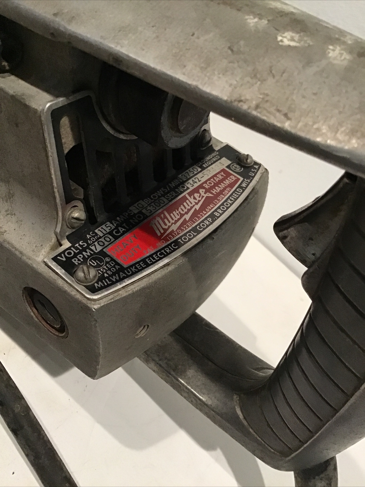 Vintage Milwaukee 5300 Heavy Duty Rotary Hammer Drill, Case & Bits eBay