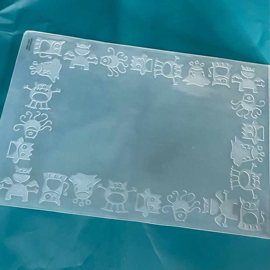 Provo Craft Cuttlebug Monsters Aliens Frame Background Embossing Folder A2