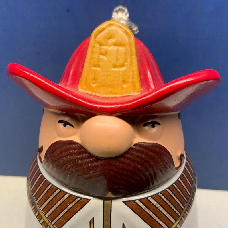 Schultz Dooley Utica Club 1st Edition FIREMAN FRITZ Stein WEBCO German Matt Brew