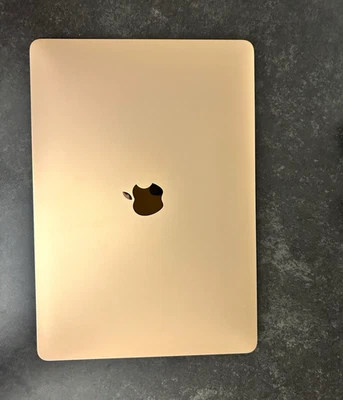 Apple MacBook Air 13" 2019 · i5 · 8GB · 121GB