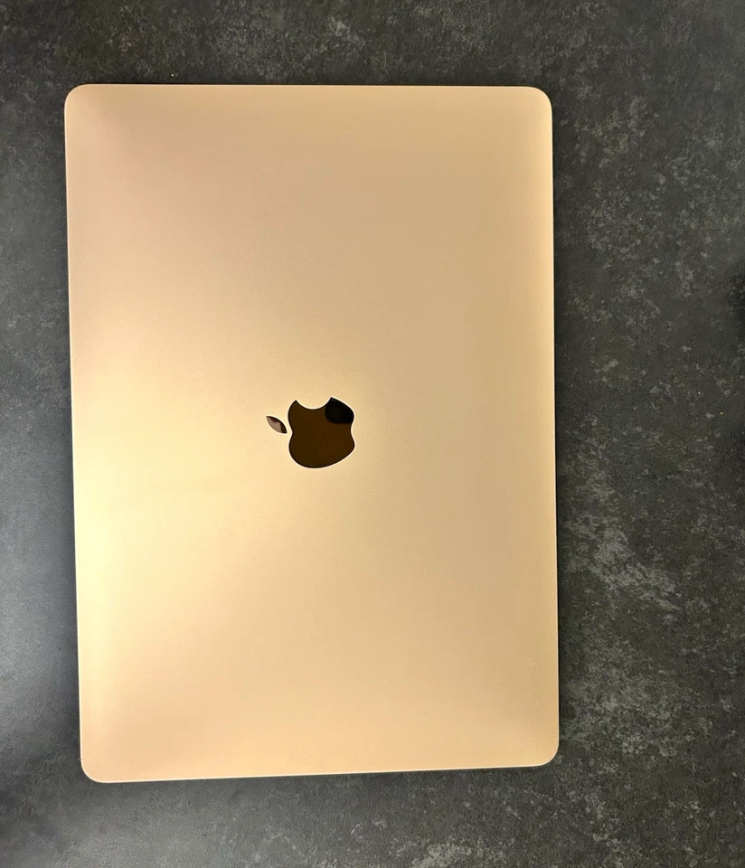 Apple MacBook Air 13" 2019 · i5 · 8GB · 121GB, photo 1 of 5