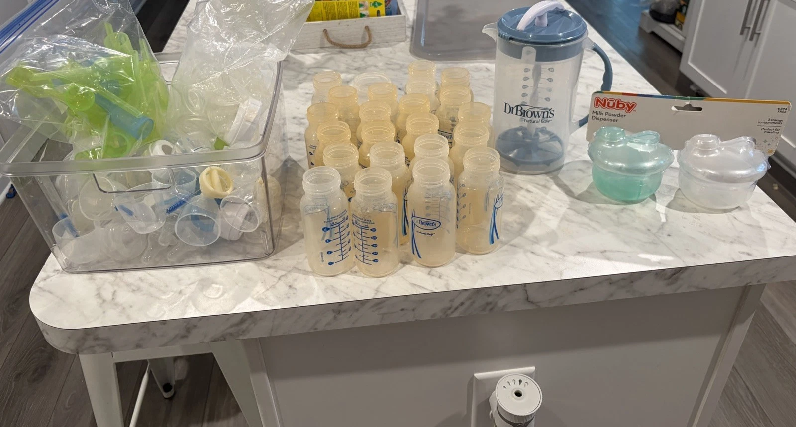 Dr. Brown's Natural Flow 4 oz. Baby Bottle Lot 21 Bottles With Mixer and Extras