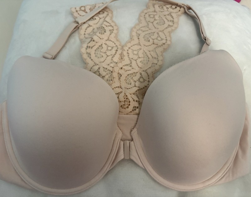 Victoria’s Secret Lace Demi Bra 38D Racerback Adjustable Straps Front Closure